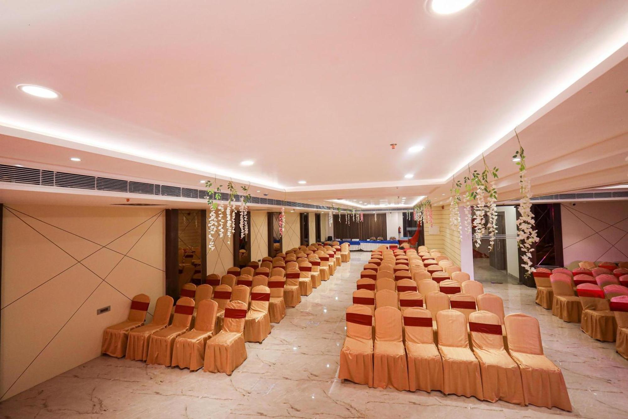 The Royal Legacy Lucknow Exterior foto