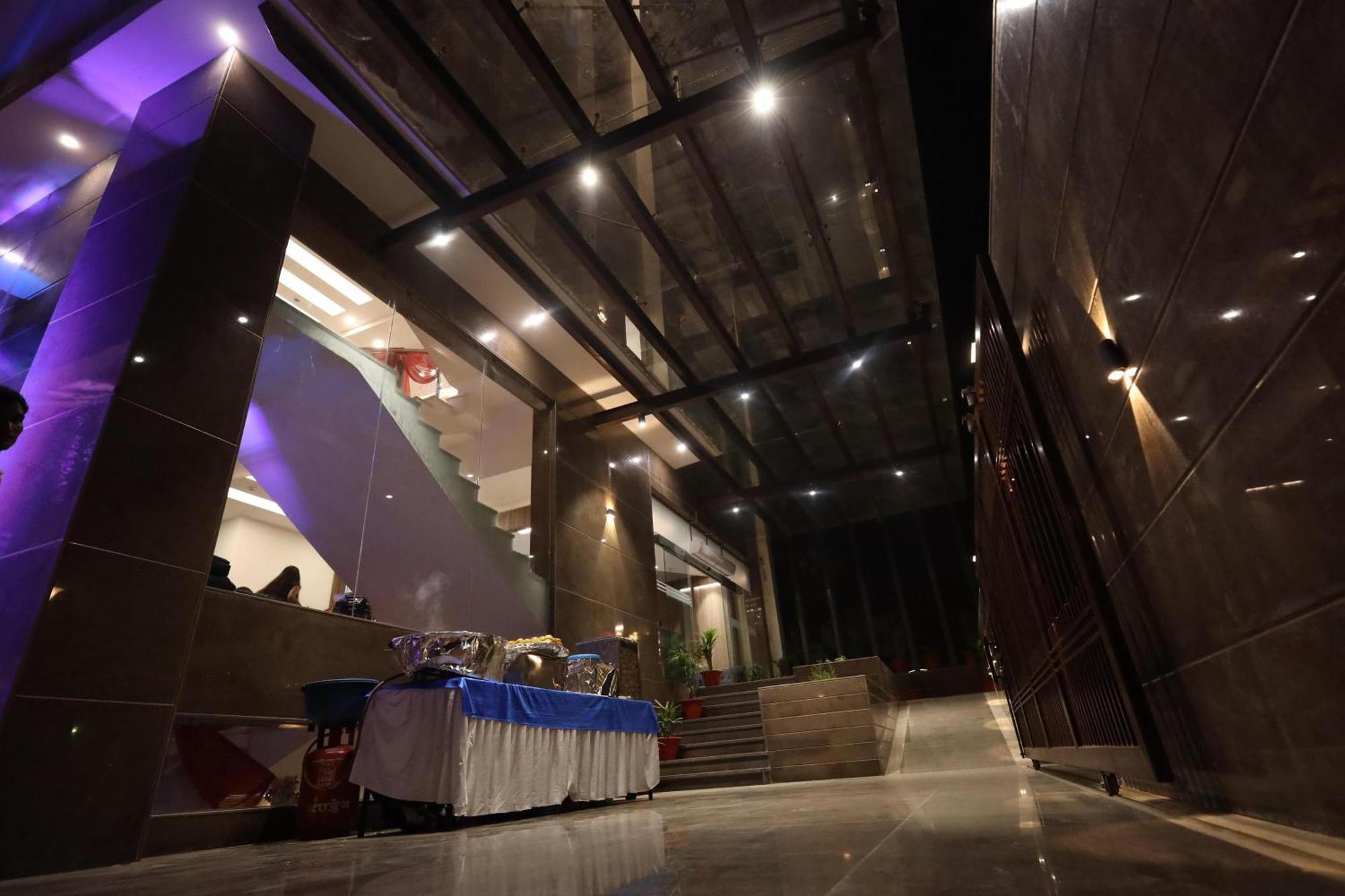 The Royal Legacy Lucknow Exterior foto
