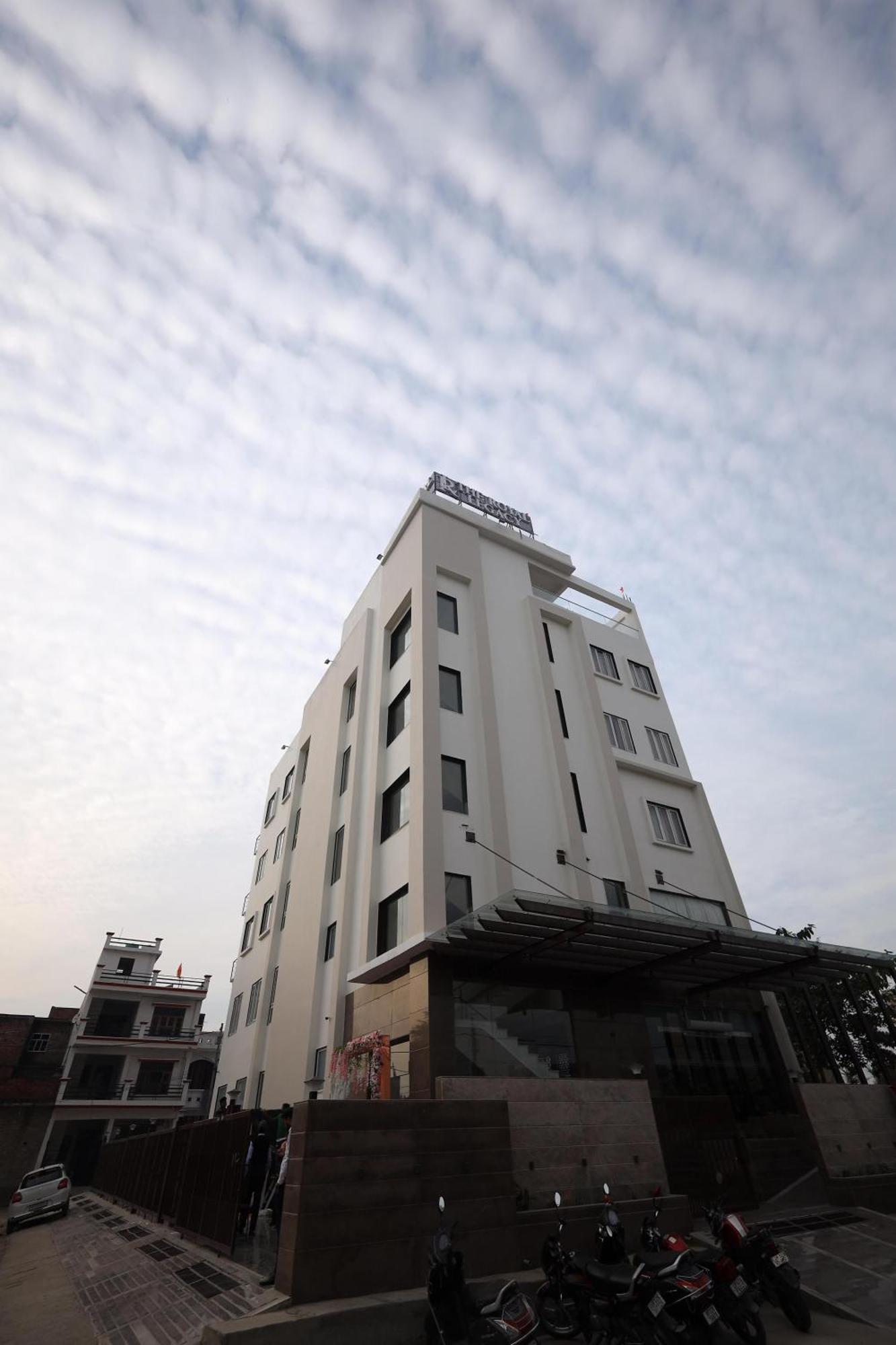The Royal Legacy Lucknow Exterior foto