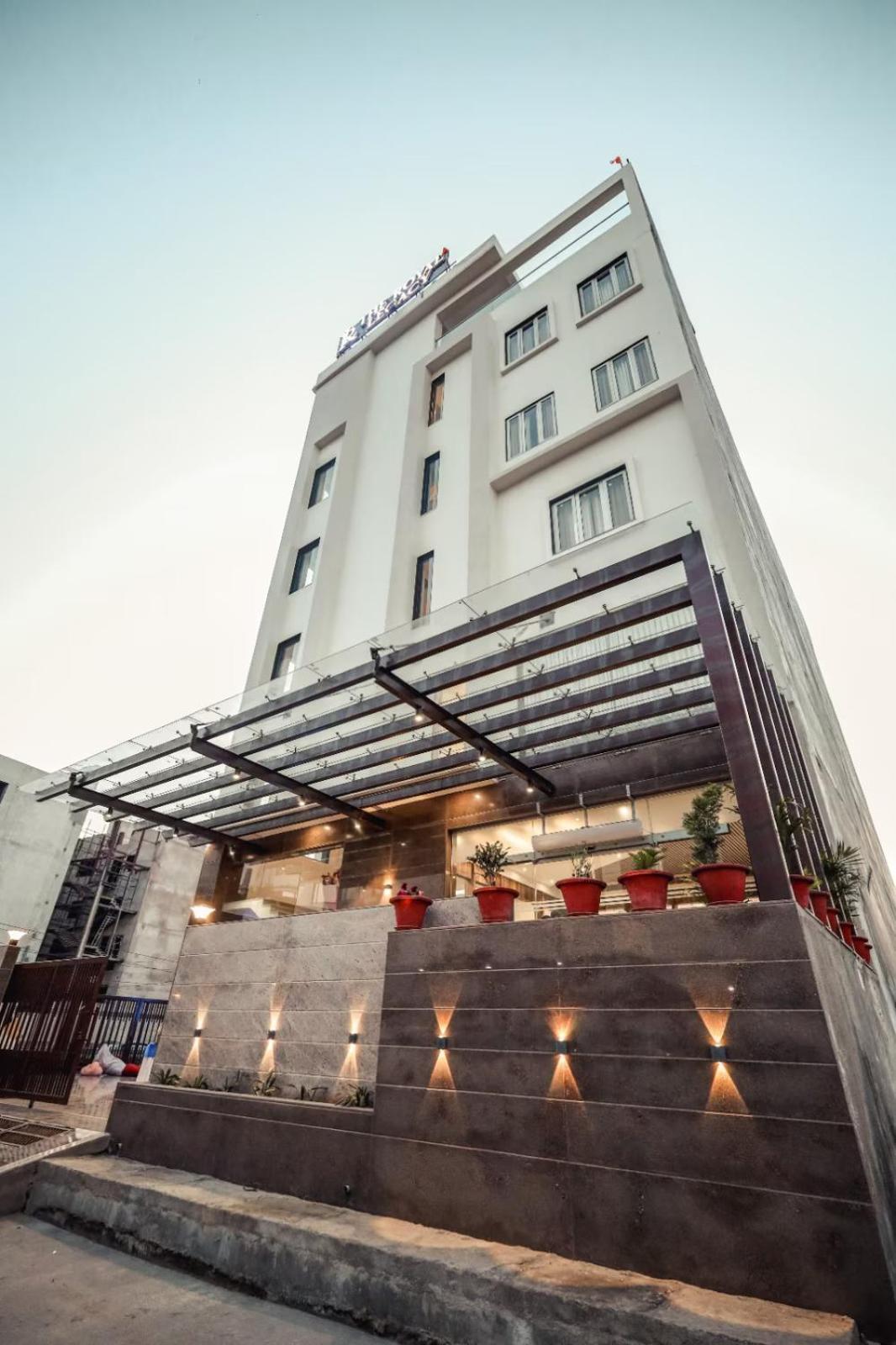 The Royal Legacy Lucknow Exterior foto