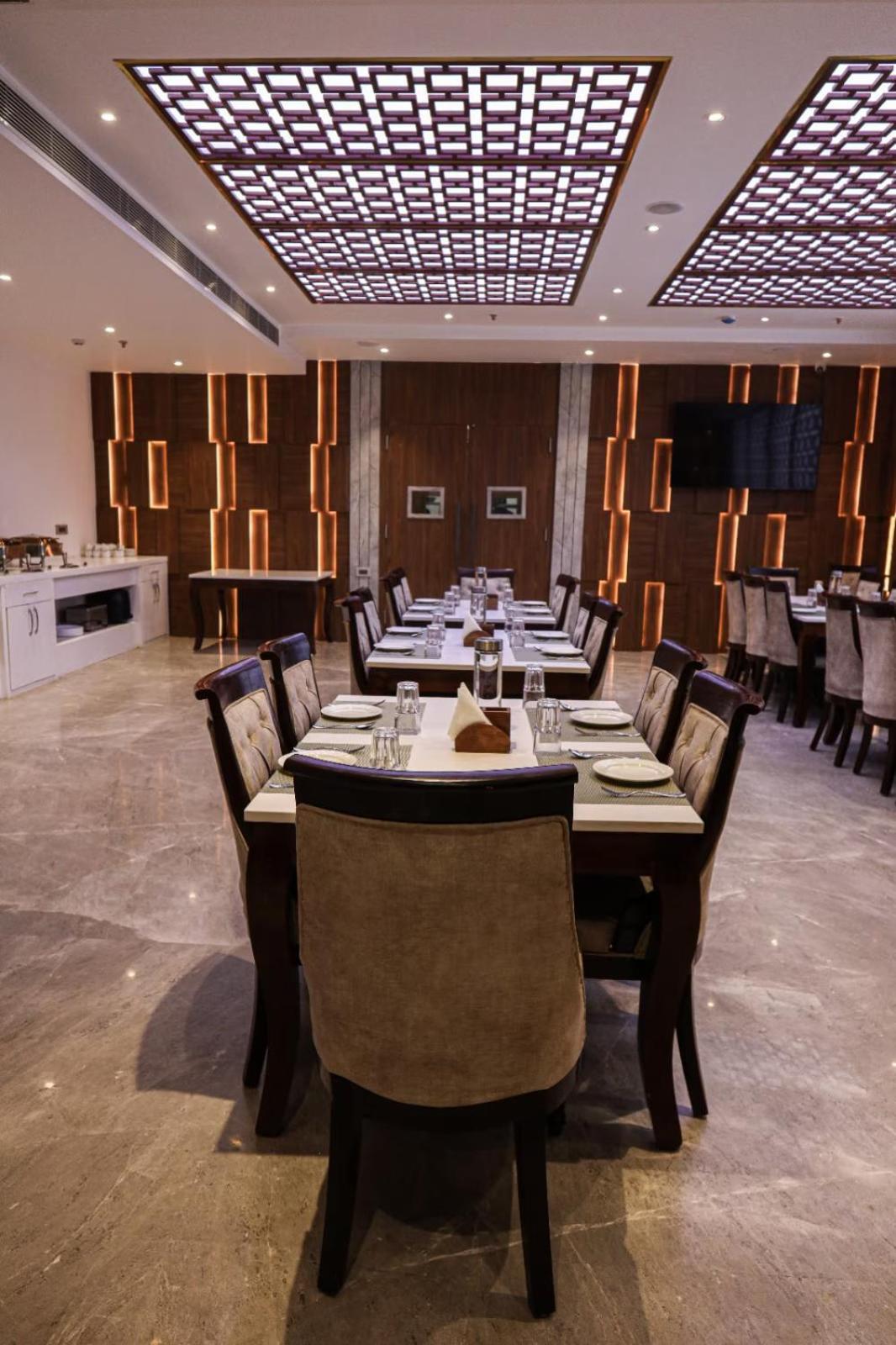 The Royal Legacy Lucknow Exterior foto
